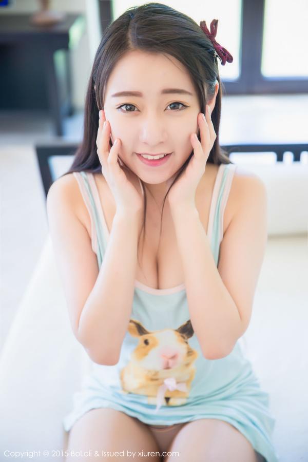 朵比dobby《三亚旅拍性感内衣+黑丝系列》 [BoLoli波萝社] Vol.019  写真集